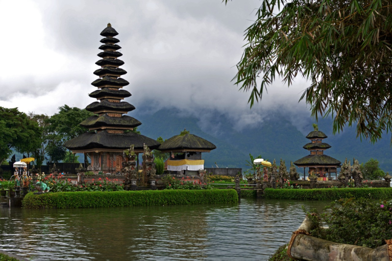 Gambar Pura ulun danu