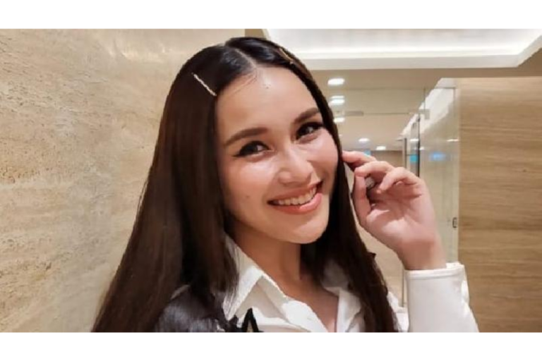 Komedian Ayu Tingting